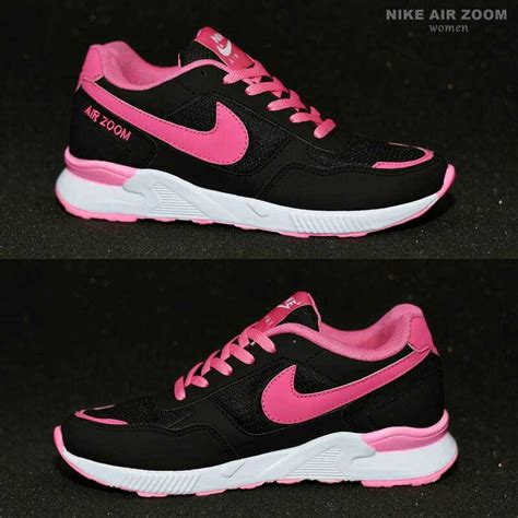 sepatu nike wanita.